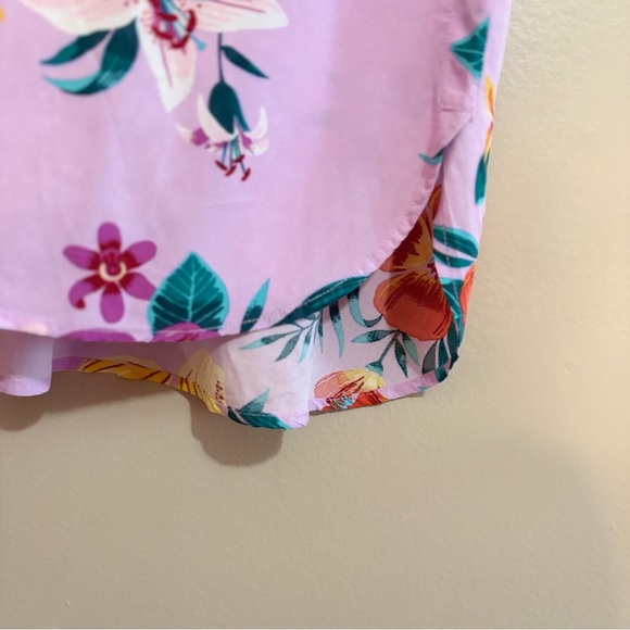 Old Navy Lilac Purple Tropical Floral V-Neck Tank Top Blouse - Picture 7 of 14
